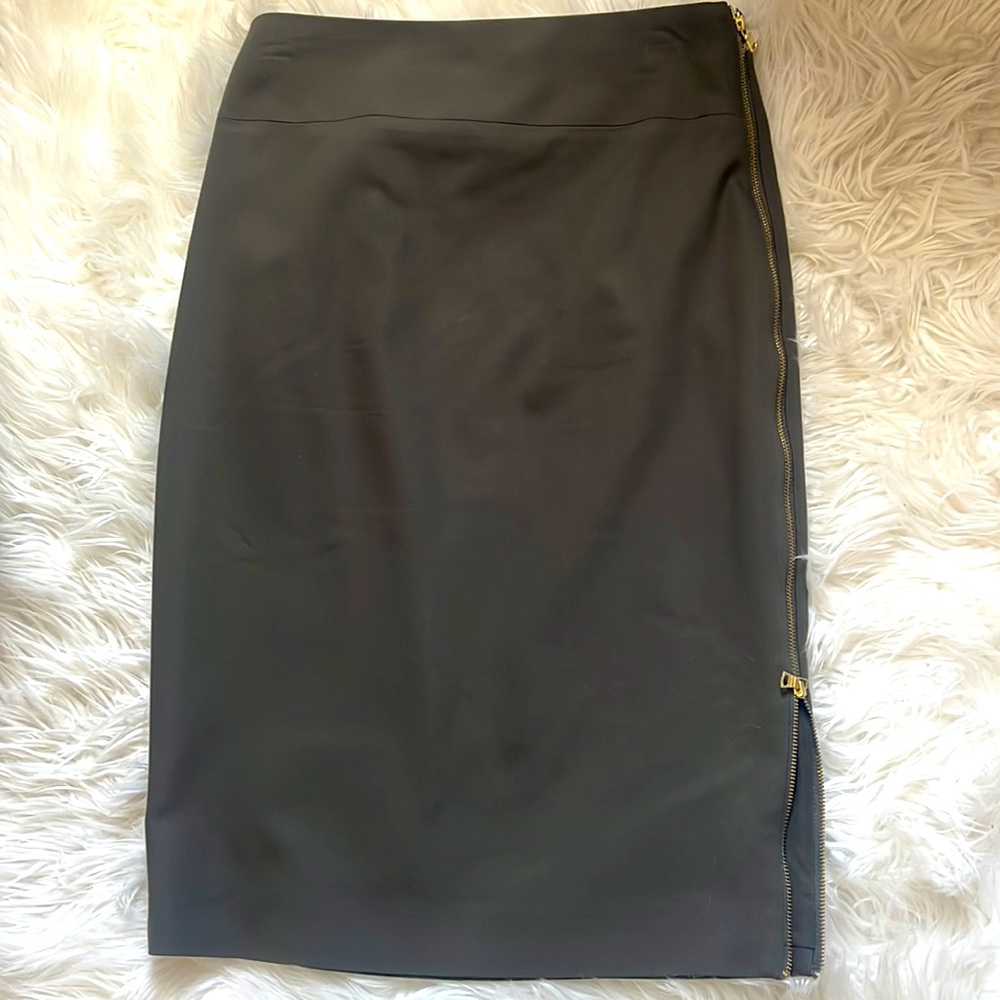 Pencil skirt by Express size 4 with gold zipper